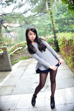 校花公交被强爽翻